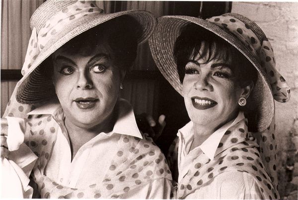 Kelly Briggs as Dar and Jerry Christakos as Christy Vann deCamp 2