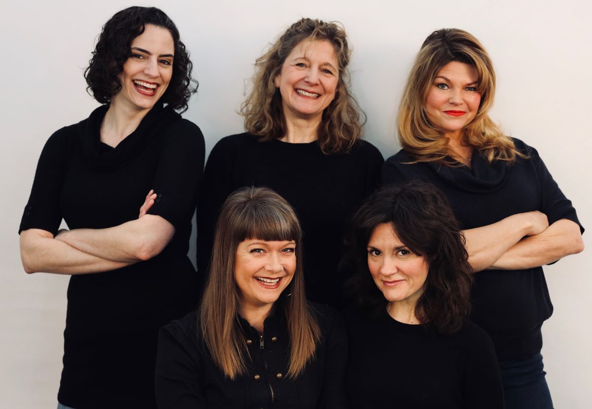 Cast of The Dixie Swim Club: Bottom L-R: Bonni Allen, Sara Marsh; Top L-R: Shana Eisenberg, Melinda Kordich, Jen Maren Cast of The Dixie Swim Club: Bottom L-R: Bonni Allen, Sara Marsh; Top L-R: Shana Eisenberg, Melinda Kordich, Jen Maren
