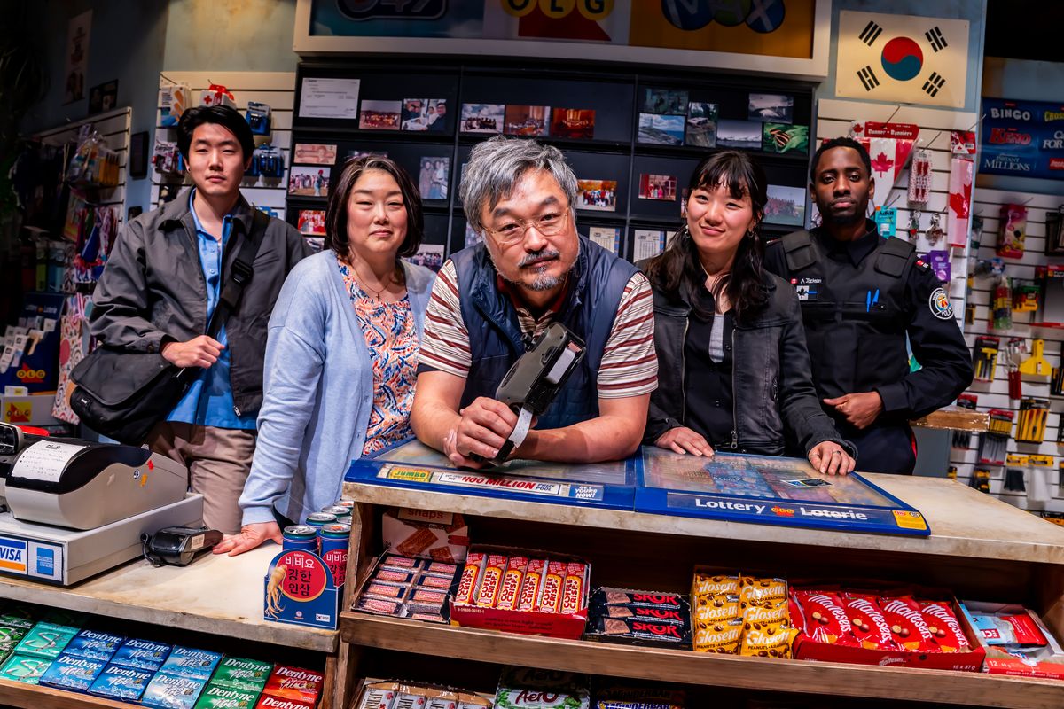 Ryan Jinn, Esther Chung, Ins Choi, Kelly Seo, and Brandon McKnight in Kim?s Convenience (2025). A Soulpepper Production in association with American Conservatory Theater & Adam Blanshay Productions. P