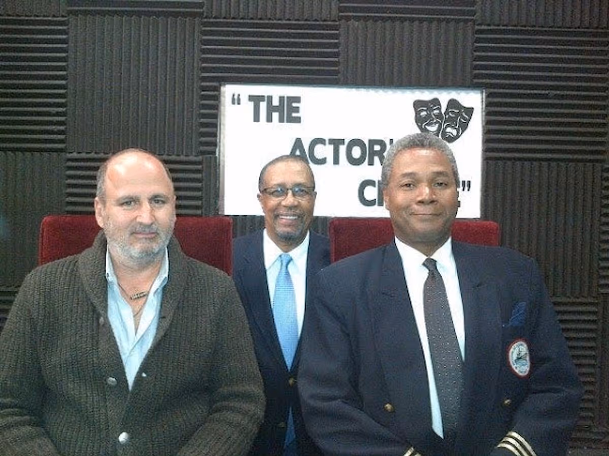 A PAIR OF THESPIANS FROM DIFFERENT SCHOOLS OF THE CRAFT!: On the September 19, 2016 Edition of "The Actor's Choice", Host Ron Brewington ( center ) welcomed stage veteran John Ruskin, Founder of Santa Monica, California's Ruskin Theatre and The Ruskin School of Acting ( left ) and stage veteran Darryl Maximilian Robinson, Founder of The Excaliber Shakespeare Company of Chicago and The Excaliber Shakespeare Company Los Angeles Archival Project ( right ) to share their diverse perspectives on the craft on acting onto the set of the show.