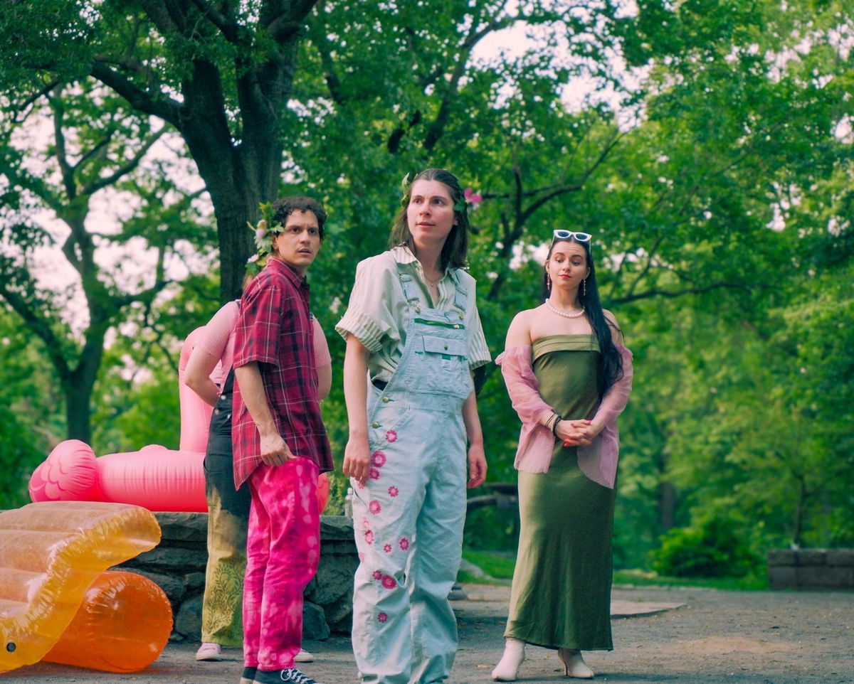 Nick Disla, Helen Romeu, Annie Kefalas Nick Disla, Helen Romeu, Annie Kefalas