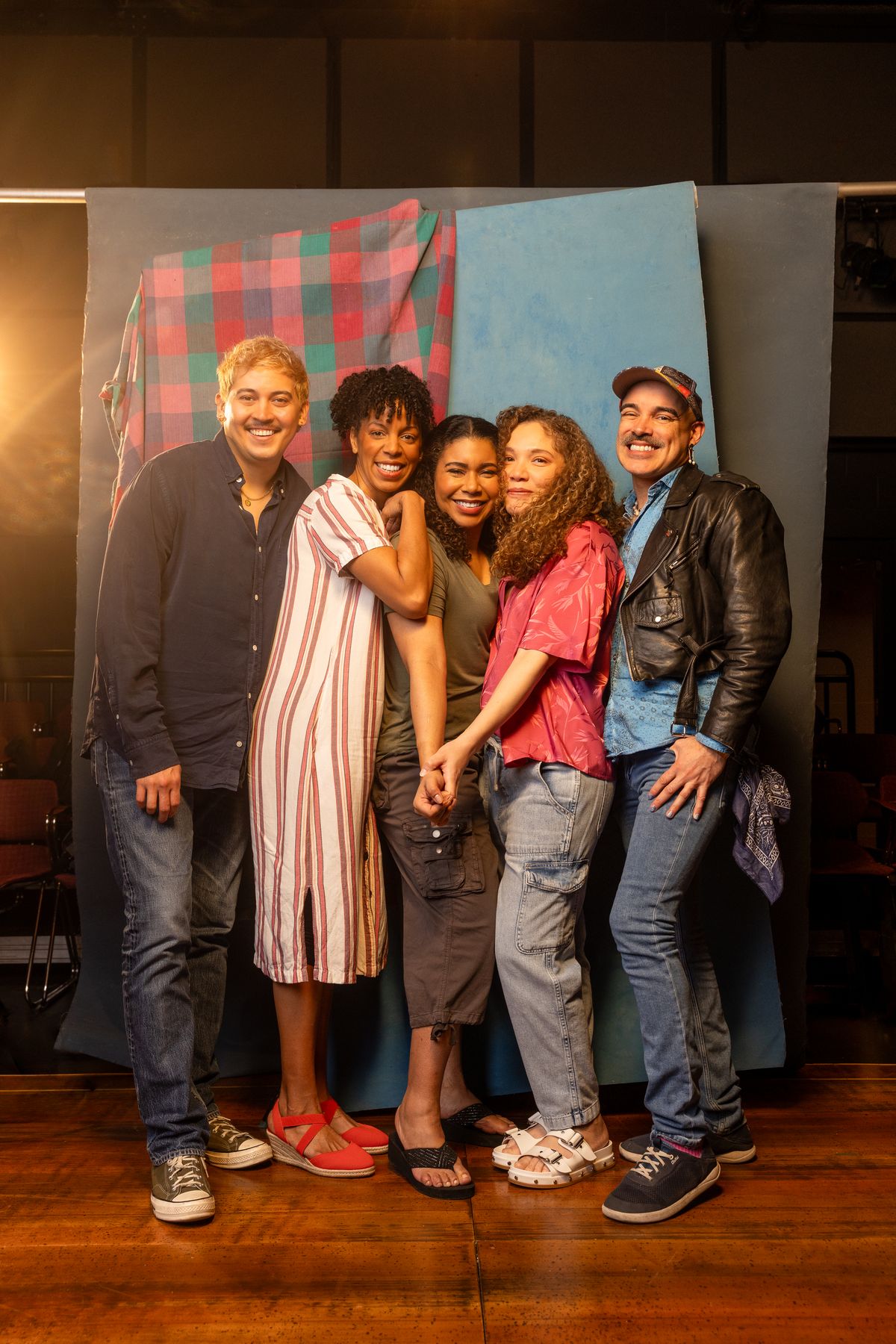 David Mendiz bal, Yesenia Iglesias, Jessica Pimentel, Evelyn Howe, and Ricardo P rez Gonz lez. Don''''t Eat the Mangos at The Huntington. Playing at The Huntington''''s Calderwood Pavilion at the BCA Marc