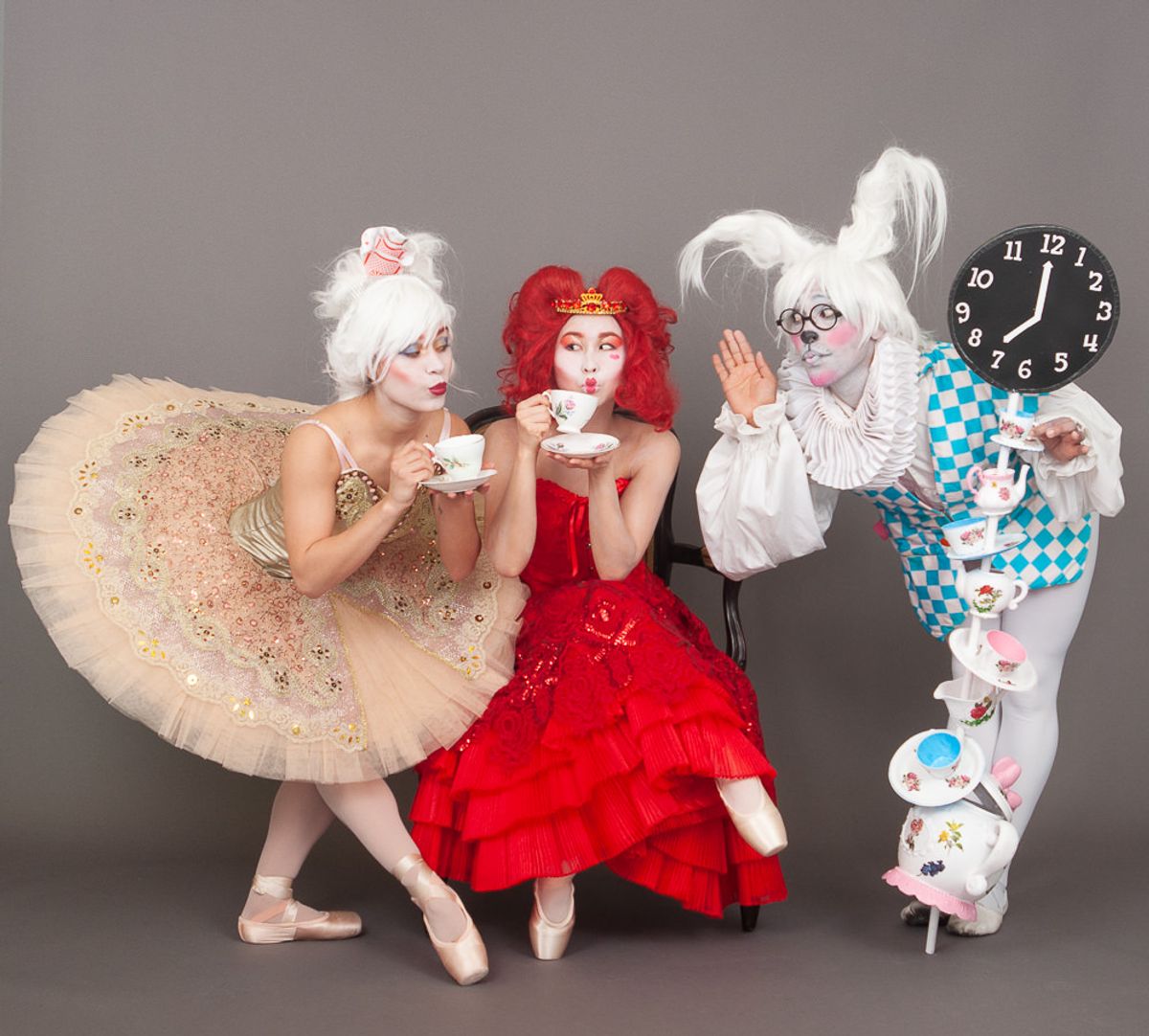 The Axelrod Contemporary Ballet's original production of "Alice in Wonderland." The Axelrod Contemporary Ballet's original production of "Alice in Wonderland."