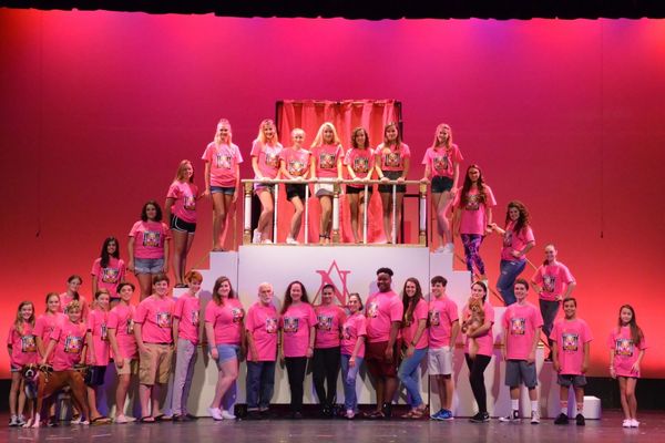 The cast and production team of Legally Blonde 3