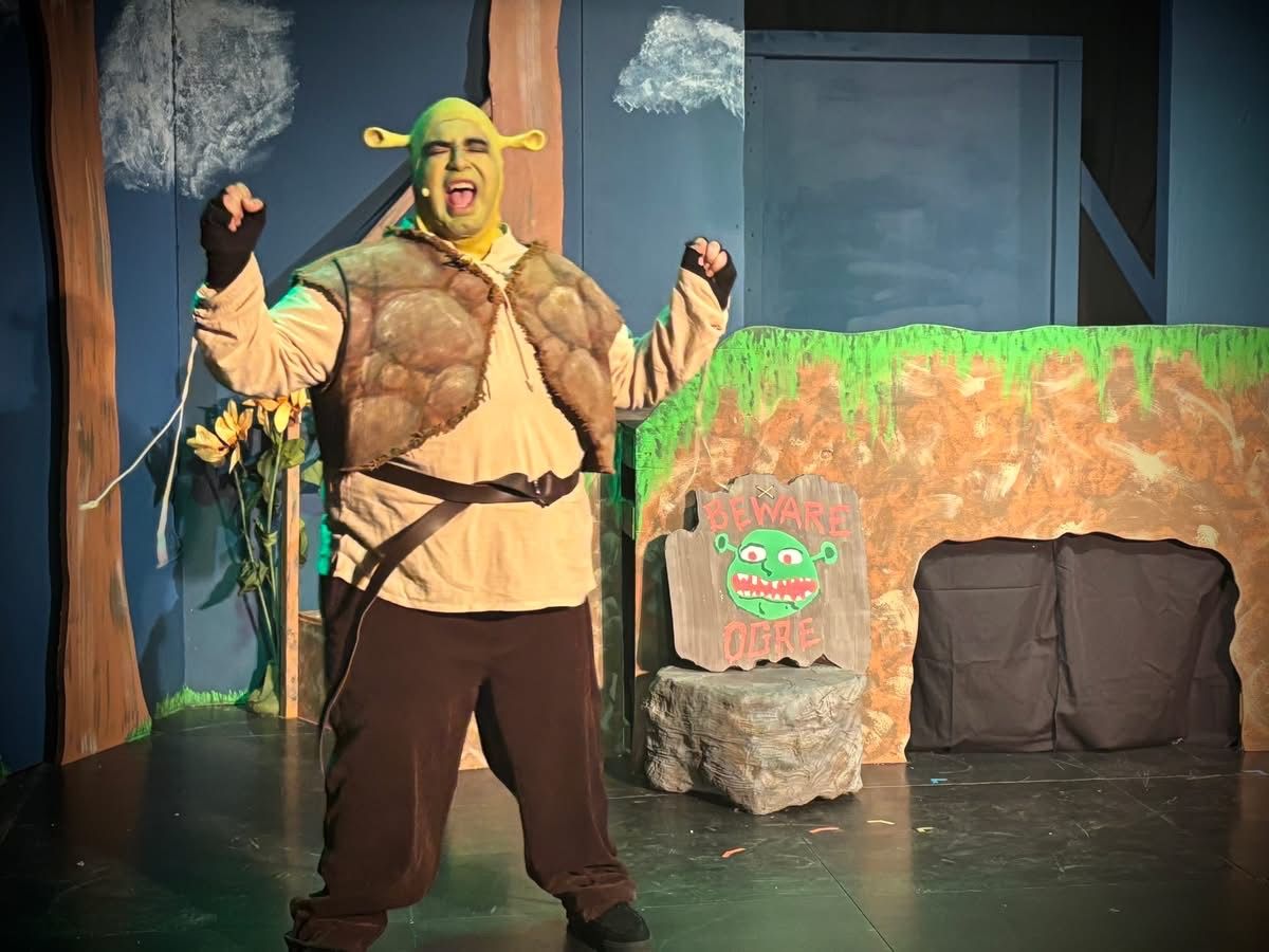 Shrek (Julian Rodriguez)