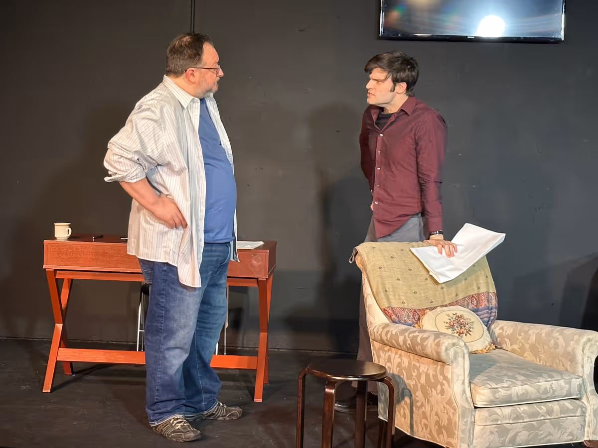 Jay Burns as JOHN D''AGATA and Justin Stewart as JIM FINGAL