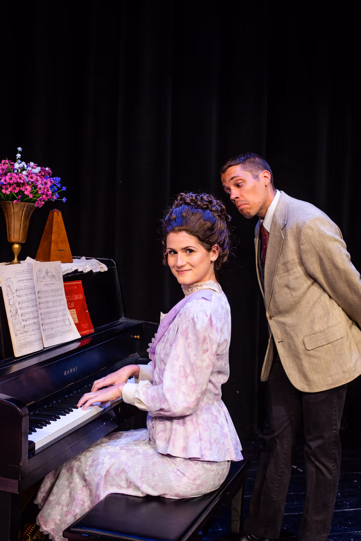 Lizzy Schroeder as Marian Paroo, Daniel Bashore as Harold Hill Photo credit: Nic Jaide Lizzy Schroeder as Marian Paroo, Daniel Bashore as Harold Hill Photo credit: Nic Jaide