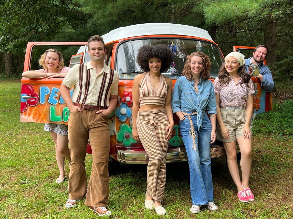 Cast members (L to R) Mariah Colby, Shaun White, Kira Whitehead, Charly Dannis, Gabriella Palminteri, David Moan Cast members (L to R) Mariah Colby, Shaun White, Kira Whitehead, Charly Dannis, Gabriella Palminteri, David Moan