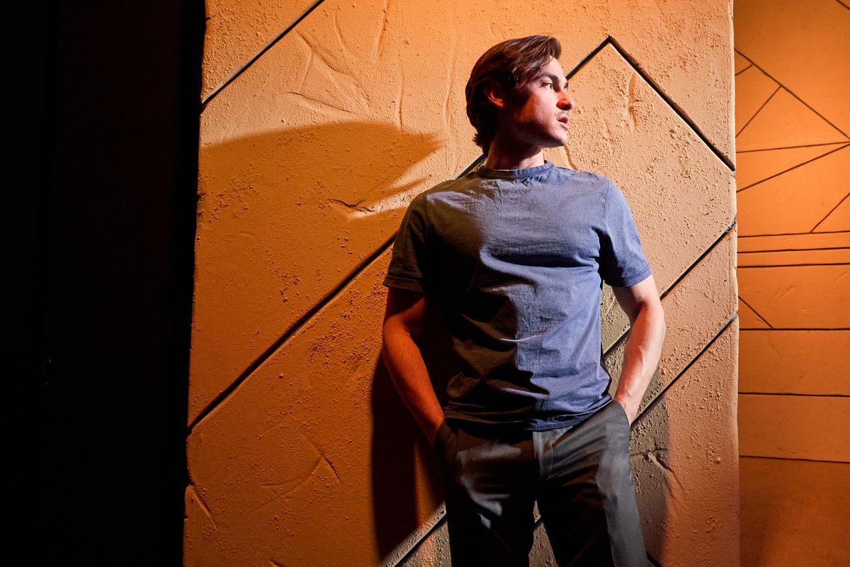 Noah Mutterperl (as assassin Yigal Amir at the rally). Photo by Peggy Ryan
