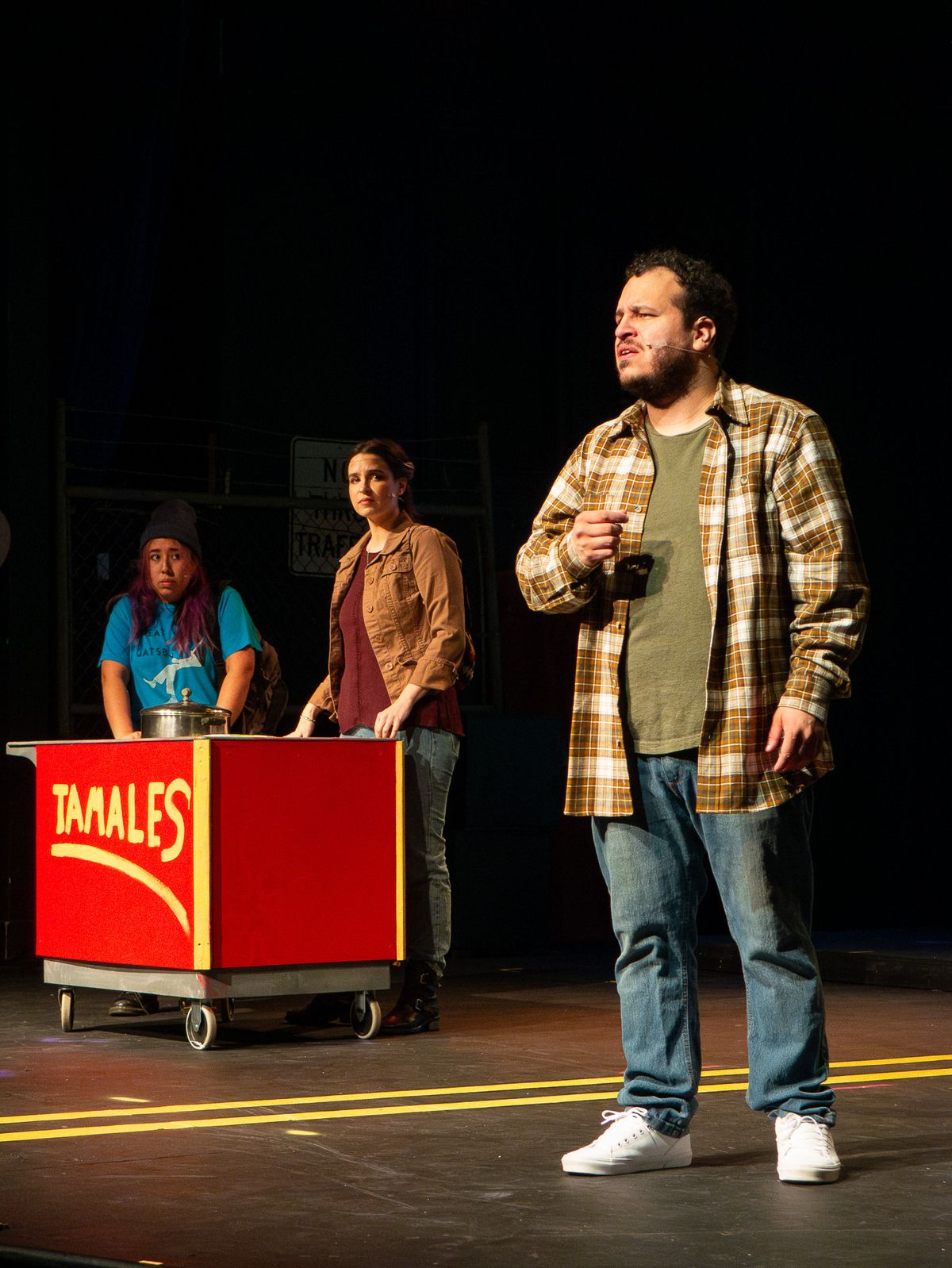 Dani Ramos (Olivia), Samantha Heuwagen (Beatriz) and Bryan Montemayor (Manuel)