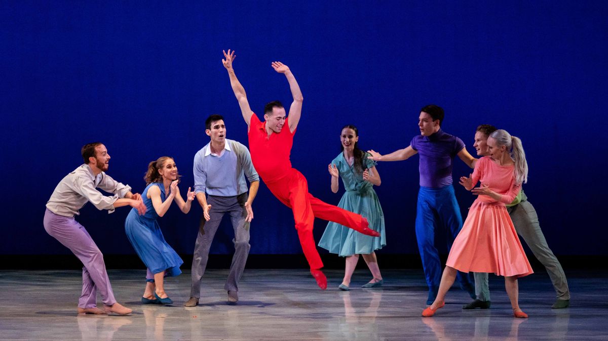 Bruce Wood Dance. (Photo by Sharen Bradford) Bruce Wood Dance. (Photo by Sharen Bradford)