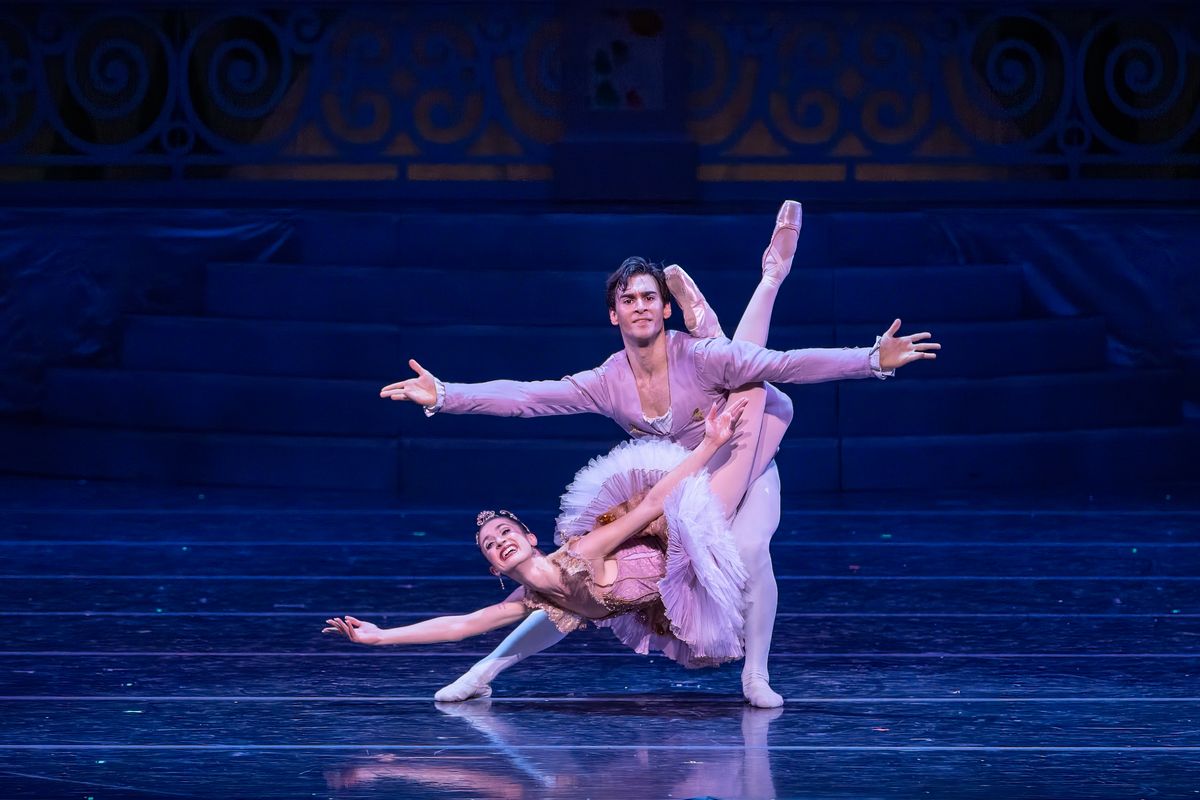 Kansas City Ballet ? Amanda DeVenuta & Cameron Thomas (Photo by Brett Pruitt) Kansas City Ballet ? Amanda DeVenuta & Cameron Thomas (Photo by Brett Pruitt)