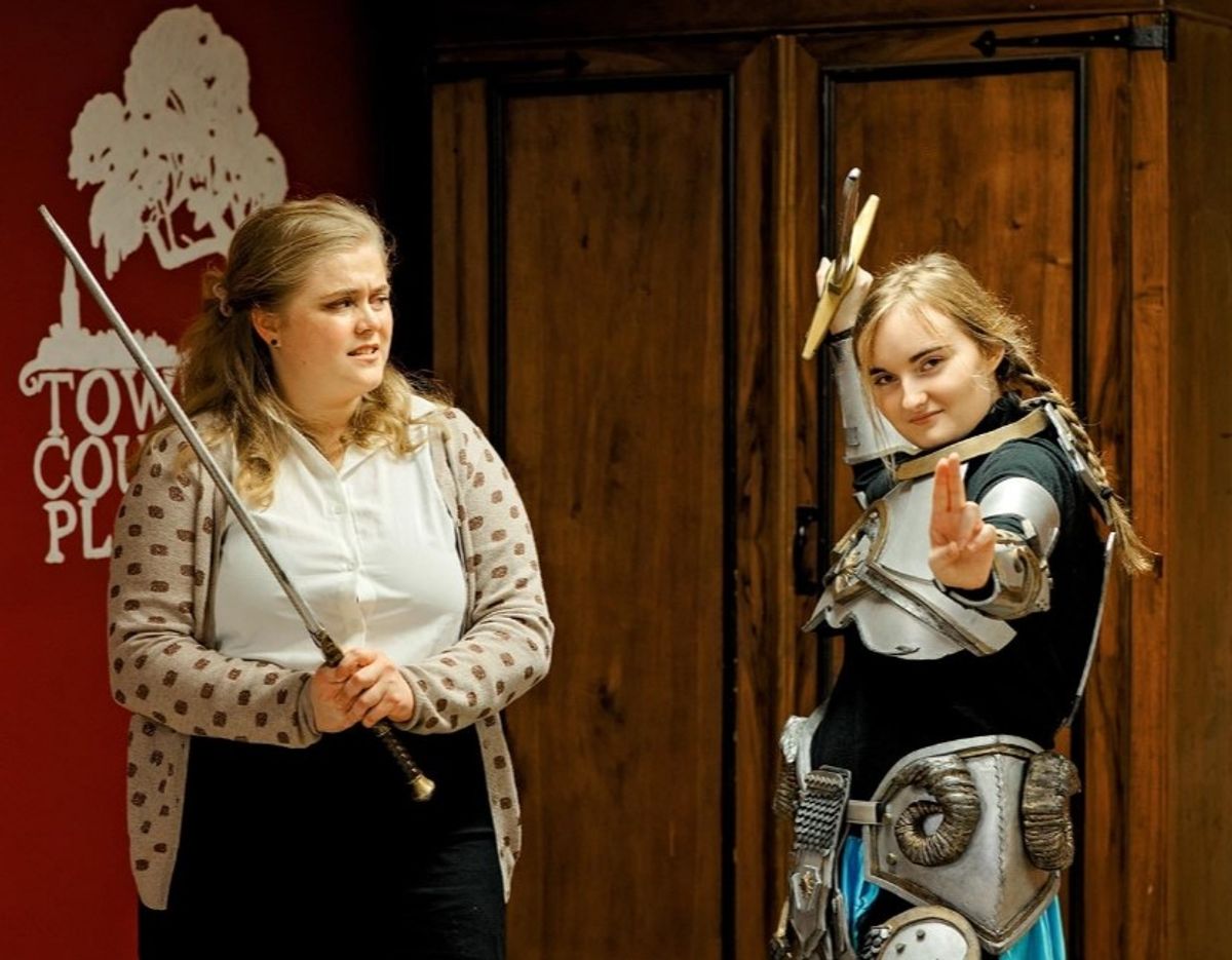 Caitlin Davies (Agnes) and Autumn Bradley (Tilly) Caitlin Davies (Agnes) and Autumn Bradley (Tilly)