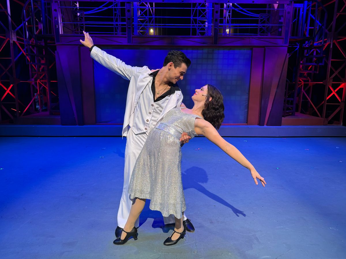Nick Valle (Tony Manero), Allie Armontrout (Stephanie Mangano) Nick Valle (Tony Manero), Allie Armontrout (Stephanie Mangano)