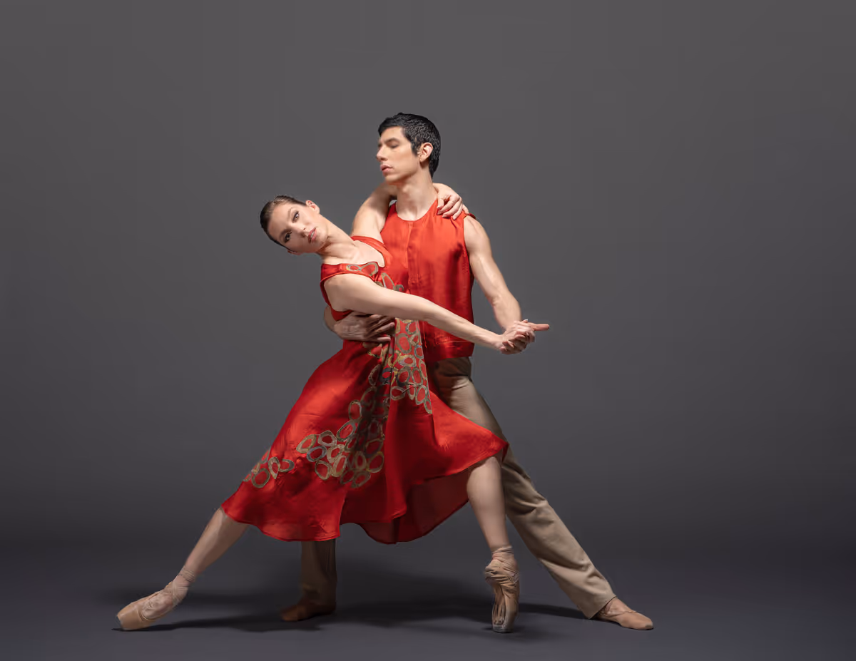 When Love: Helen Pickett?s evocative duet, set to the finale of Philip Glass? opera Einstein on the Beach, promises to transport audiences into a world of poignant emotion and grace.