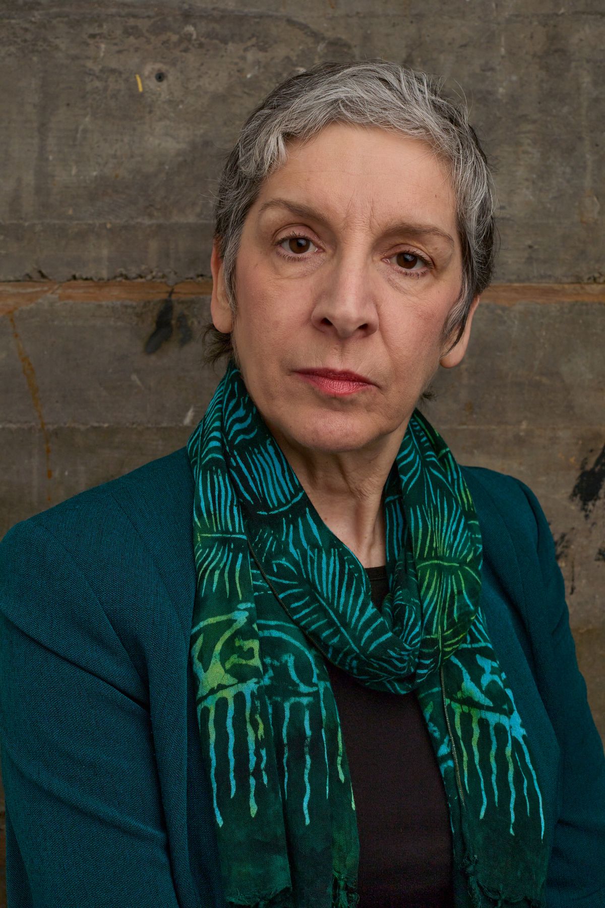 Sue Struve as Janine