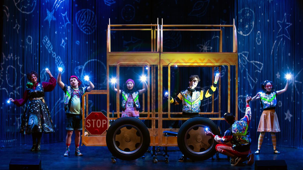 TheaterWorksUSA Magic School Bus  Jeremy Daniel Photography  L-R Lexi Rhoades-Jared Loftin-Sumi Yu-Tom Meglio-Junior Mendez-Kari Gunberg  2018 Production