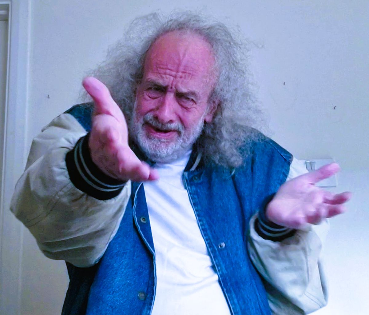 British Charlie is talking to you! (Actor Kevin Short)