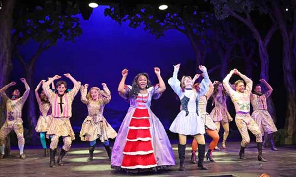 Full Company - Photo by Jeff Bellante 10