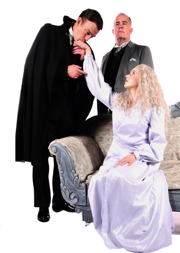 Dracula at Lakewood Theatre Company 3