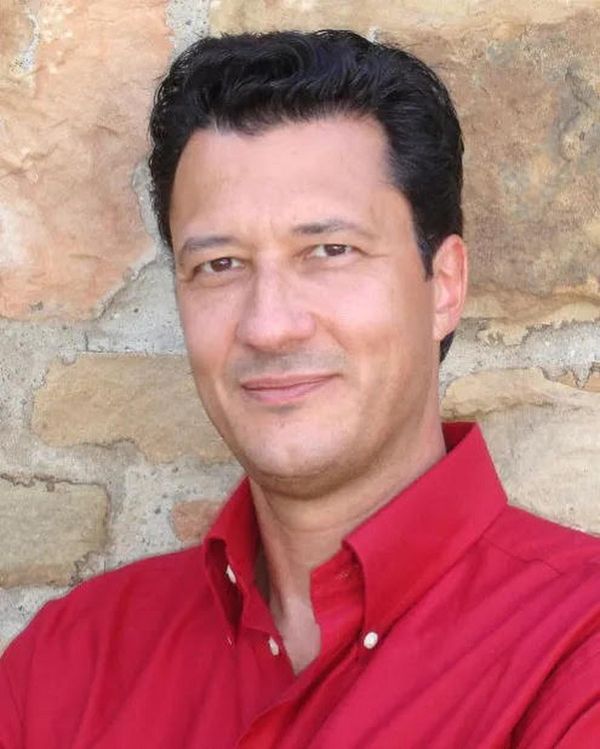 Michael Marra (Uncle Larry) 4