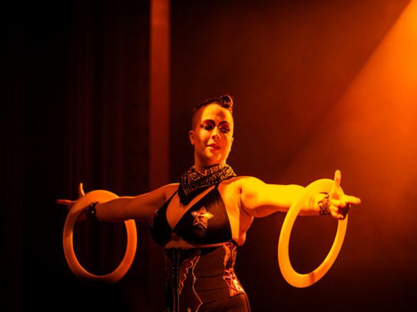 Guest Artist - Ivory Fox
Photo - Allison Stock 1