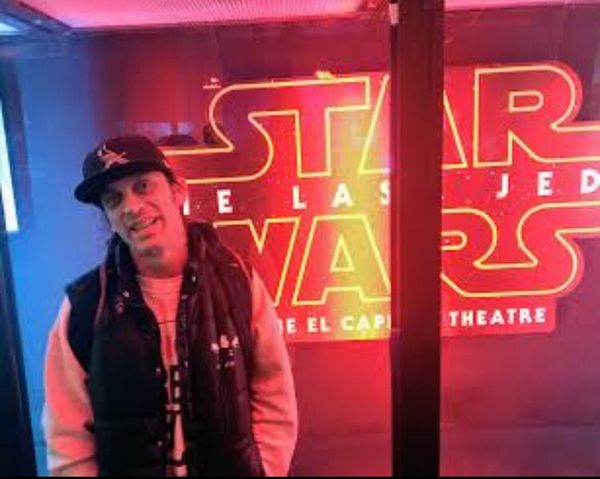 The Perfect Place To Discuss Cloud-Capped Towers And Gorgeous Palaces: On Tuesday November 7, 2023, veteran stage actor and play director Darryl Maximilian Robinson utilized this majestic background. 15