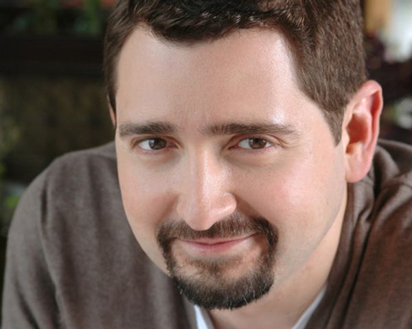 Ethan Butler as Roberto 1