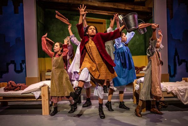 Kayla Norris as Annie. Photo by Carolina Menapace. 3