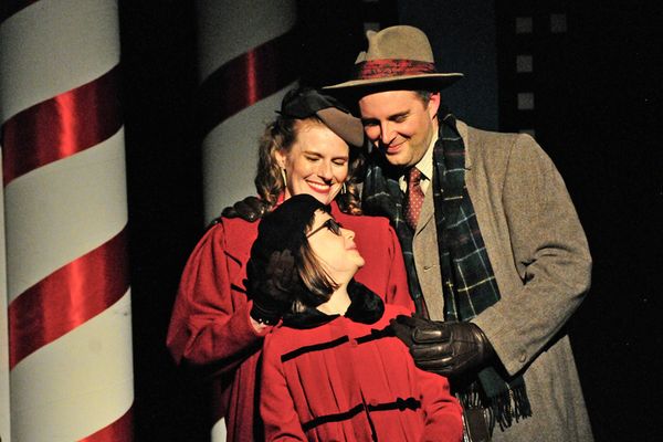 Miracle on 34th Street, the Play at Lakewood Theatre Company Nov. 7 - Dec. 14, 2025. Web: www.lakewood-center.org Pictured (left to right): Georgia Krugel, Ariel Puls, and Conor Eifler. 1