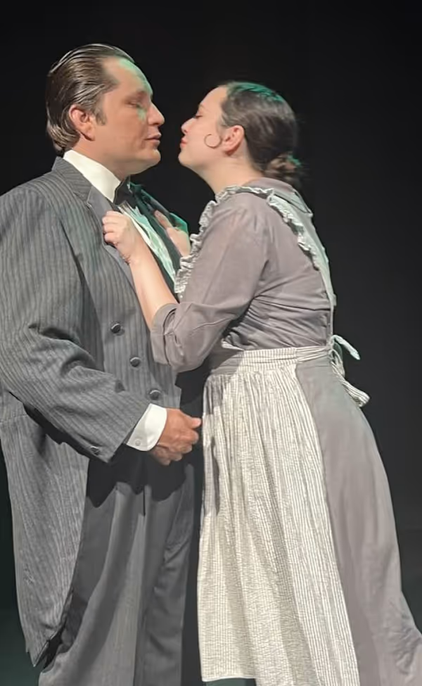 What   s up between Violet and the Butler?  Pictured: CW Bardsher and Tristan Catherine O   Hara 10