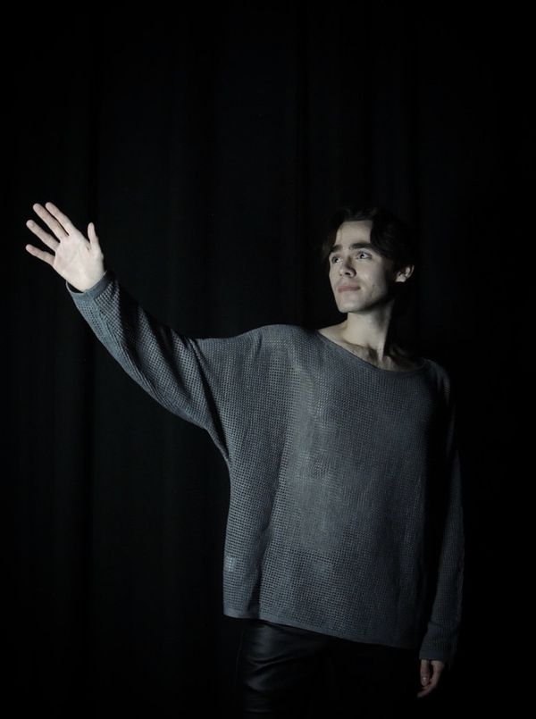 Maximilian Wisnefski as Pippin. 9