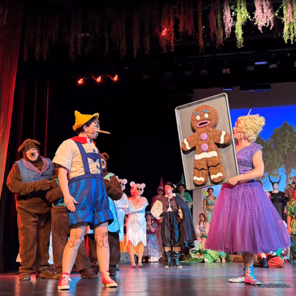 Sean McCall as Papa Bear, Zada Lile as Pinocchio, and Millie Rose Sherin as Gingy/Sugar Plum Fairy 2