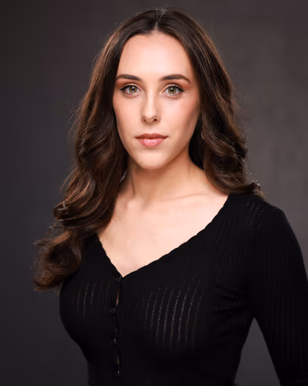 Sarah Joyce as EMILY WARREN ROEBLING 1