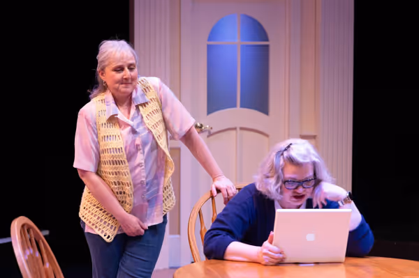 Shannon Huneryager as Peg and Elizabeth Terrel as Annie in Jukebox for the Algonquin. Photos by Klose2u Photography L.L.C. 2