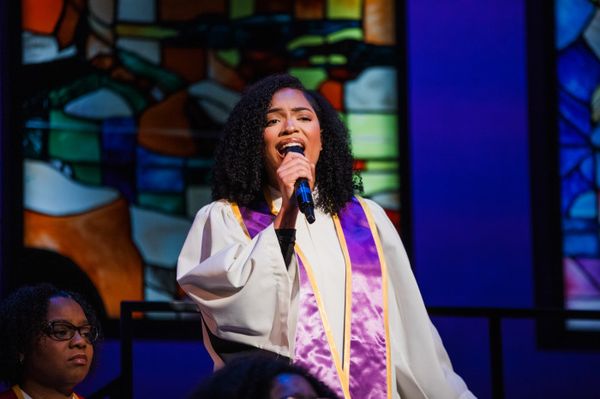 Choir member Samara Reign. Photo by Joe Moore. 2