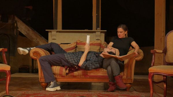 Dayna Michelle Kurtz as Judith, Niccolò Walsh as Simon, Jocelyn Weisman as Sorel, and Andrew Spiker as David set the stage at Trinity Theatre. 3