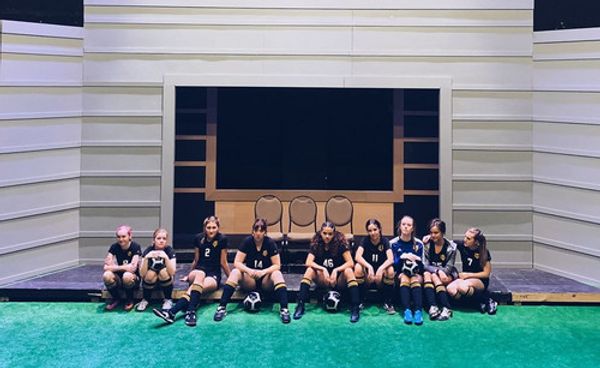 00 Lauren Davidson Goalie 10