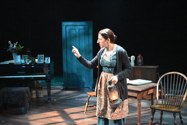 Jean Tafler as Margaret Hamilton in MY WITCH 3