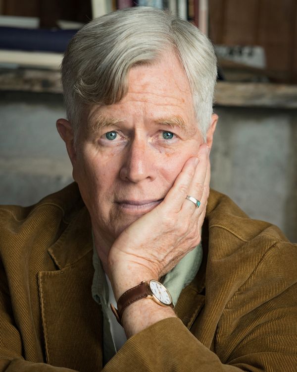 John Dennis Anderson as Ernest Hemingway 2