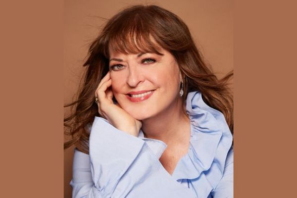 Ann Hampton Callaway Feinstein''s at the Nikko Saturday, January 31st, at 8:00 pm Don?t miss Here?s to Life, the new, uplifting show by Tony -nominated singer-songwriter Ann Hampton Callaway 1