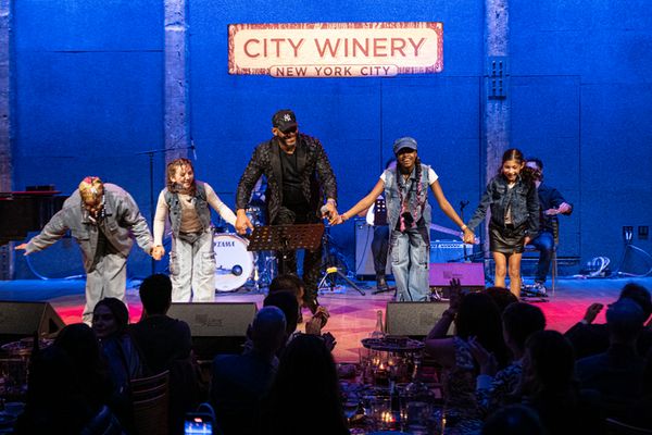 Apollo Levine (MJ The Musical) with BBK students 1