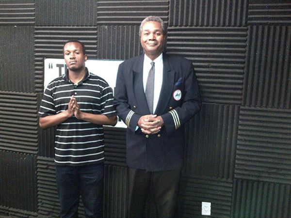 AN INTERNET TV GUIDE PHOTO FOR THEATRE FOLKS!: Santa Monica's Ruskin Theatre Group and Ruskin School of Acting Founder JOHN RUSKIN, 