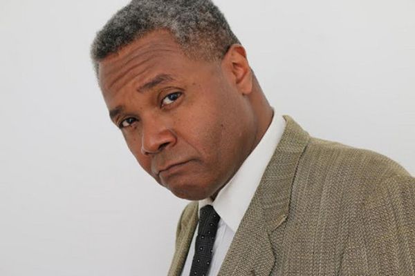 AN INTERNET TV GUIDE PHOTO FOR THEATRE FOLKS!: Santa Monica's Ruskin Theatre Group and Ruskin School of Acting Founder JOHN RUSKIN, 