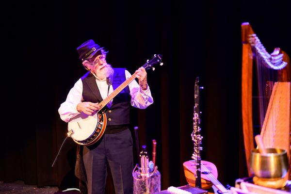 Clark Taylor as Musician in Barton Field (Photo credit: Jessica Fern Arts) 6