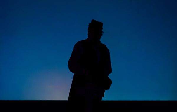 Clark Taylor as Musician in Barton Field (Photo credit: Jessica Fern Arts) 1