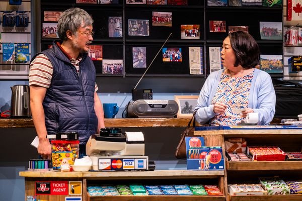 Ins Choi and Esther Chung in Kim?s Convenience (2025). A Soulpepper Production in association with American Conservatory Theater & Adam Blanshay Productions. Photo by Dahlia Katz 1