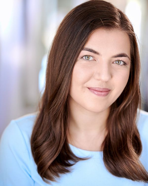 Amalea Vidas as Detective Berry/Lawyer 3