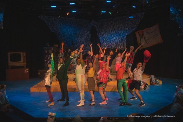 Scenic Design by Jonathan Allender-Zivic, Lighting Design by Jay Weddle 3