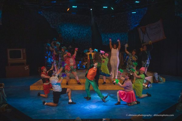 Scenic Design by Jonathan Allender-Zivic, Lighting Design by Jay Weddle 12